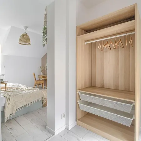 Zeylanda Rest Point *