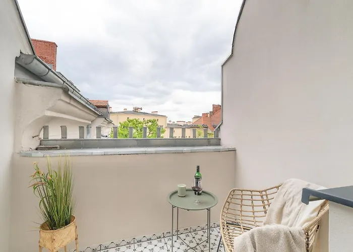 Zeylanda Rest Point *